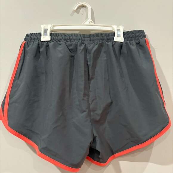 Under Armour Shorts NWT - Picture 3 of 4